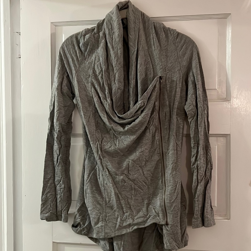 Gray drapery thin sweatshirt with zipper